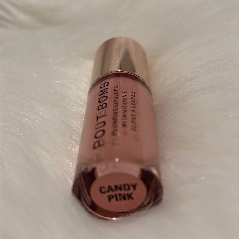 🩷Price is Firm🩷Revolution Pout Bomb Plumping Lip Gloss - Soft Pink - Picture 6 of 6